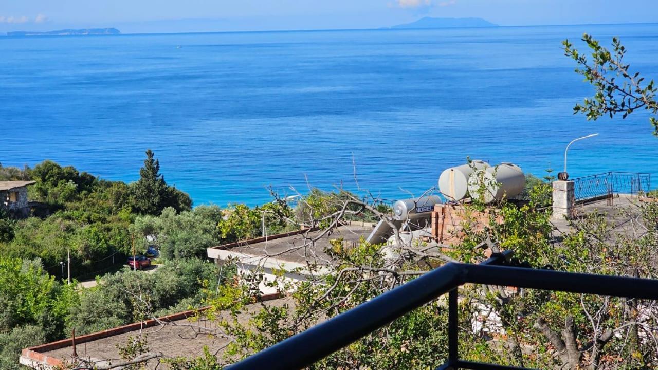 Arileo Ξενοδοχείο Χειμάρρα Δωμάτιο φωτογραφία